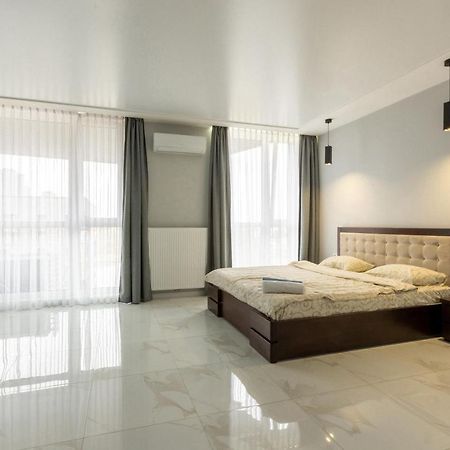 Vip Apartment Near Center Liov Exterior foto