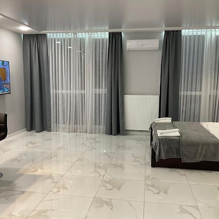 Vip Apartment Near Center Liov Exterior foto