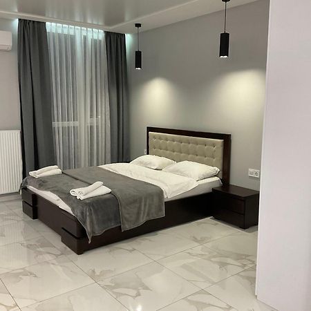 Vip Apartment Near Center Liov Exterior foto