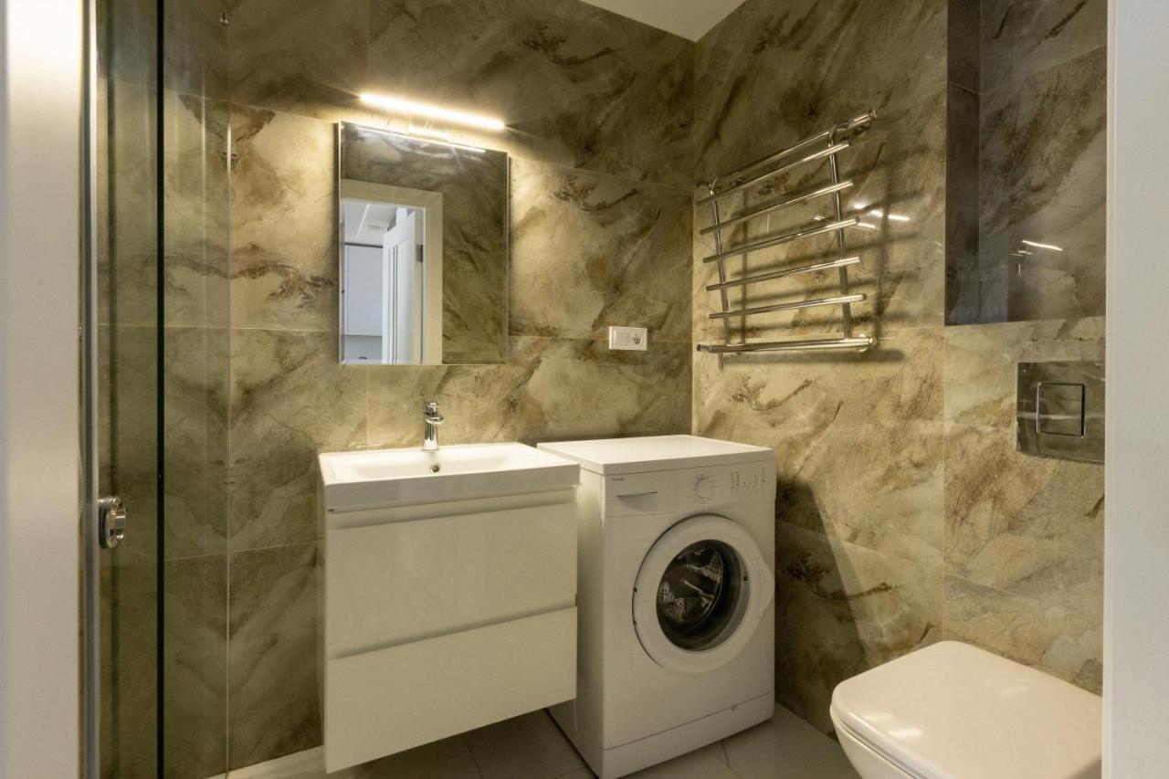 Vip Apartment Near Center Liov Exterior foto